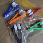 2 PC Portable Microfiber Eyeglass Cleaner – Compact Spectacle Lens Cleaning Tool - Image 5